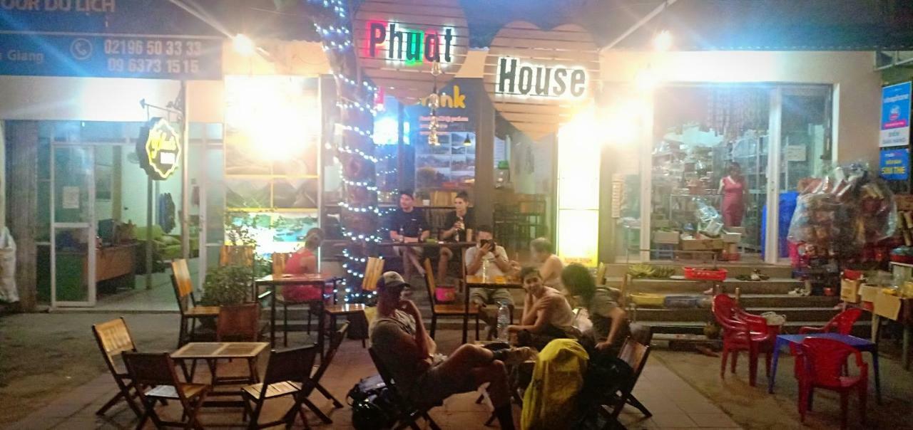 Central Backpackers Hostel Ha Giang Exteriör bild