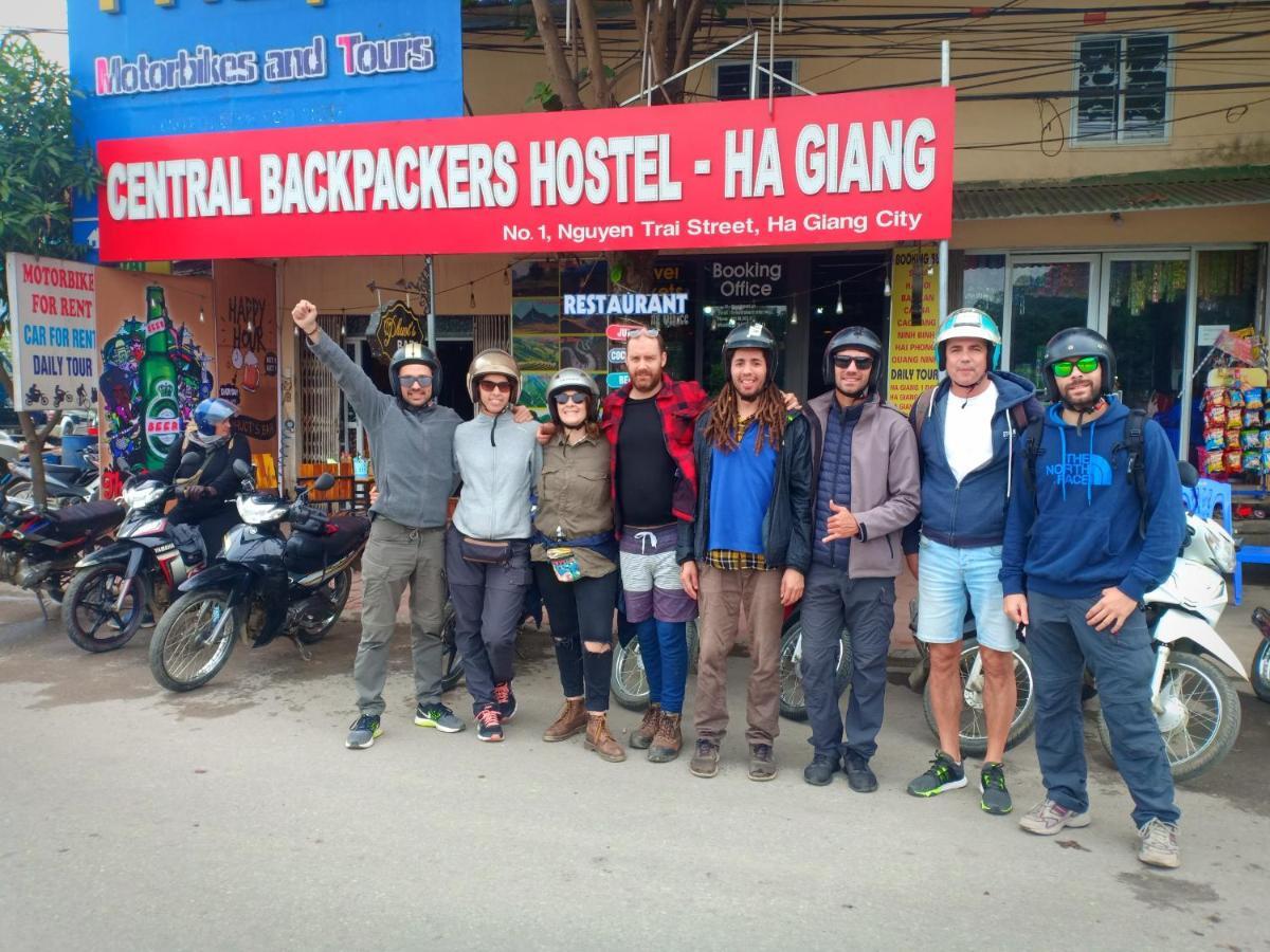 Central Backpackers Hostel Ha Giang Exteriör bild