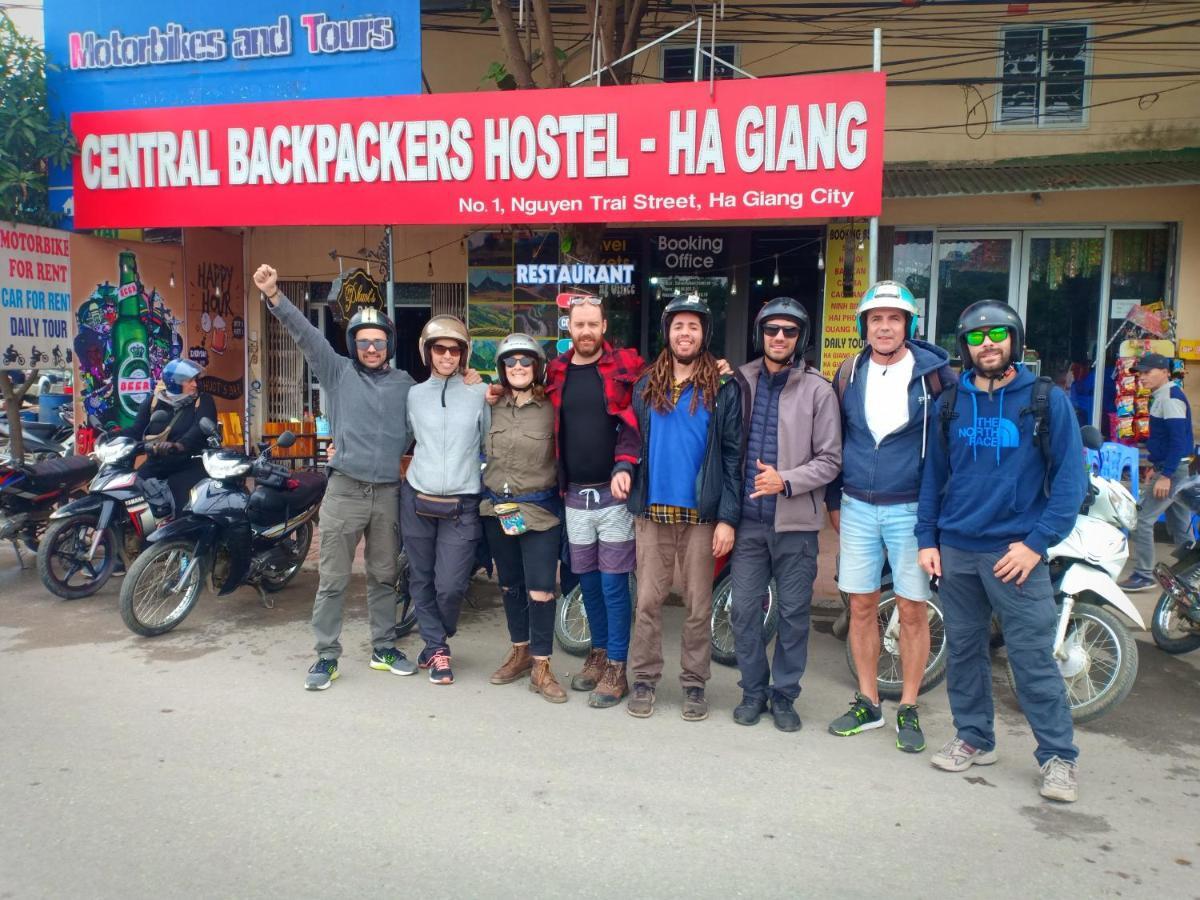 Central Backpackers Hostel Ha Giang Exteriör bild
