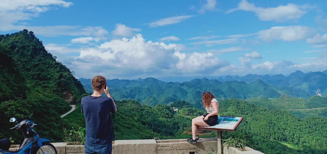 Central Backpackers Hostel Ha Giang Exteriör bild